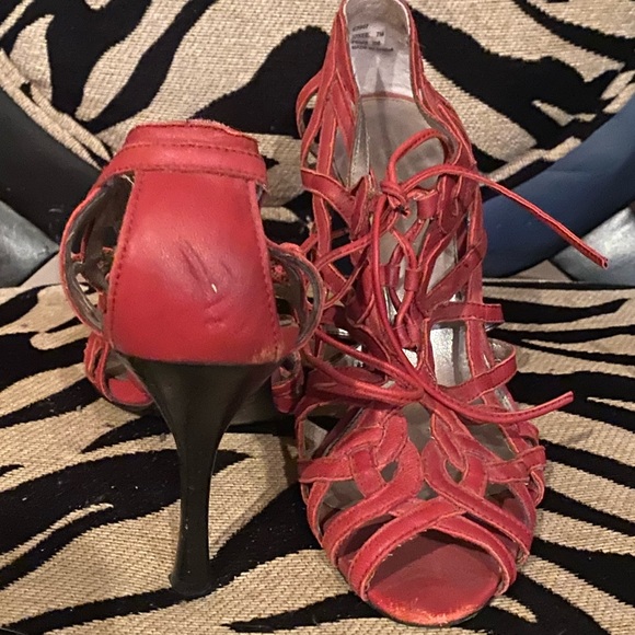 Calvin Klein Womens Nixee Size 7 red EStrappy Heels - Picture 4 of 10
